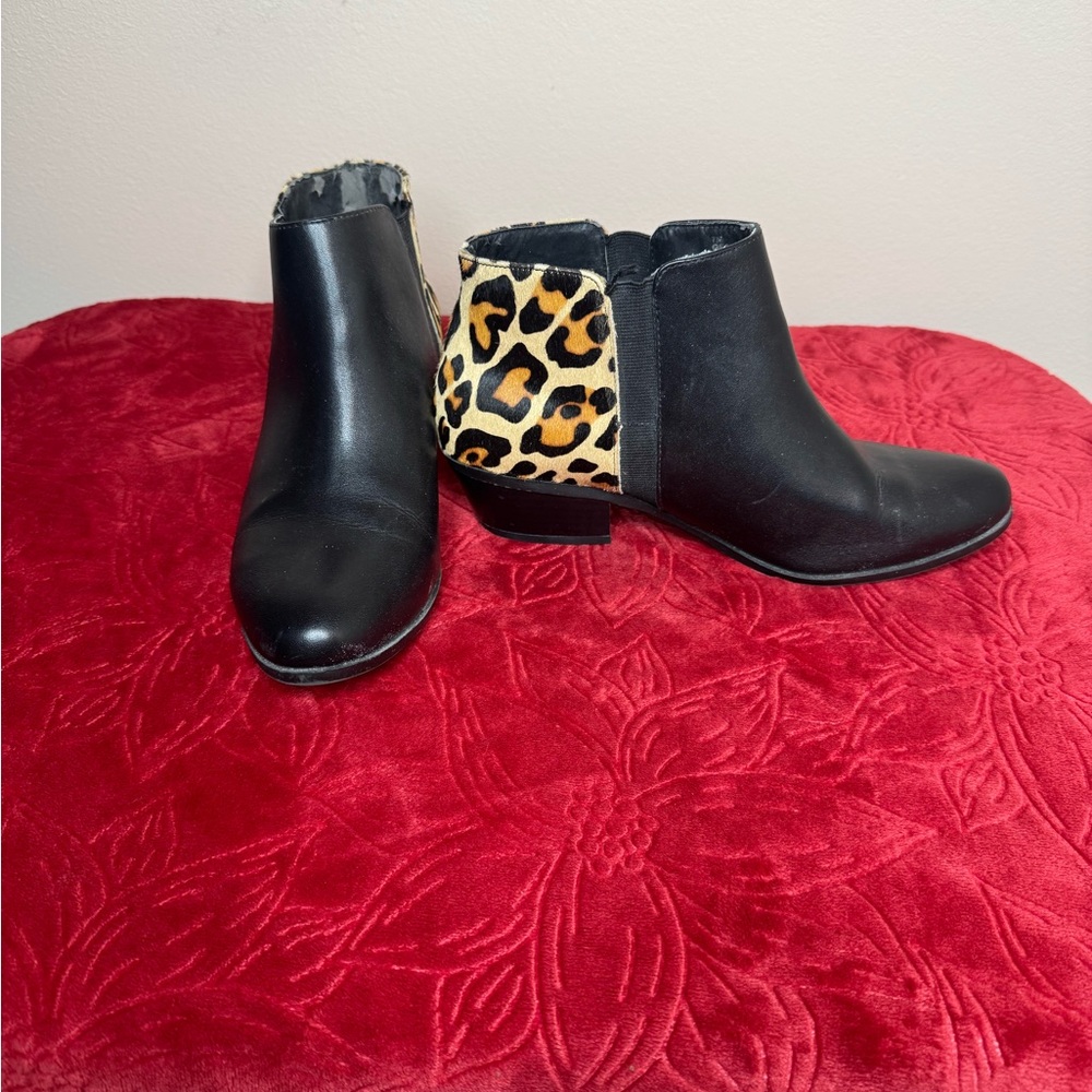 Elegant Black and Leopard Ankle Booties
